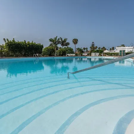 Lara Playa del Ingles (Gran Canaria)